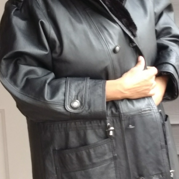 A Jacket - Picture 6 of 7